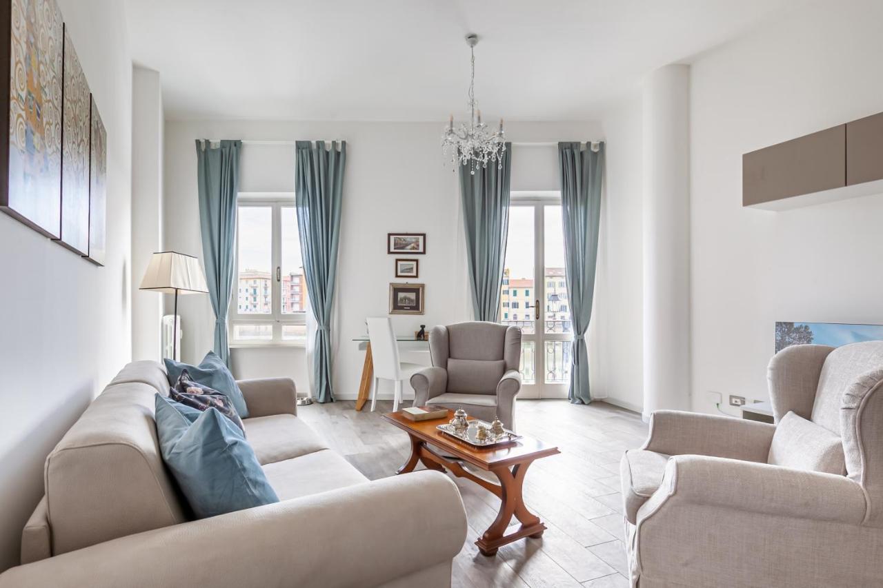Lungarno Elegant Apartment With Panoramic Balcony Pisa Luaran gambar
