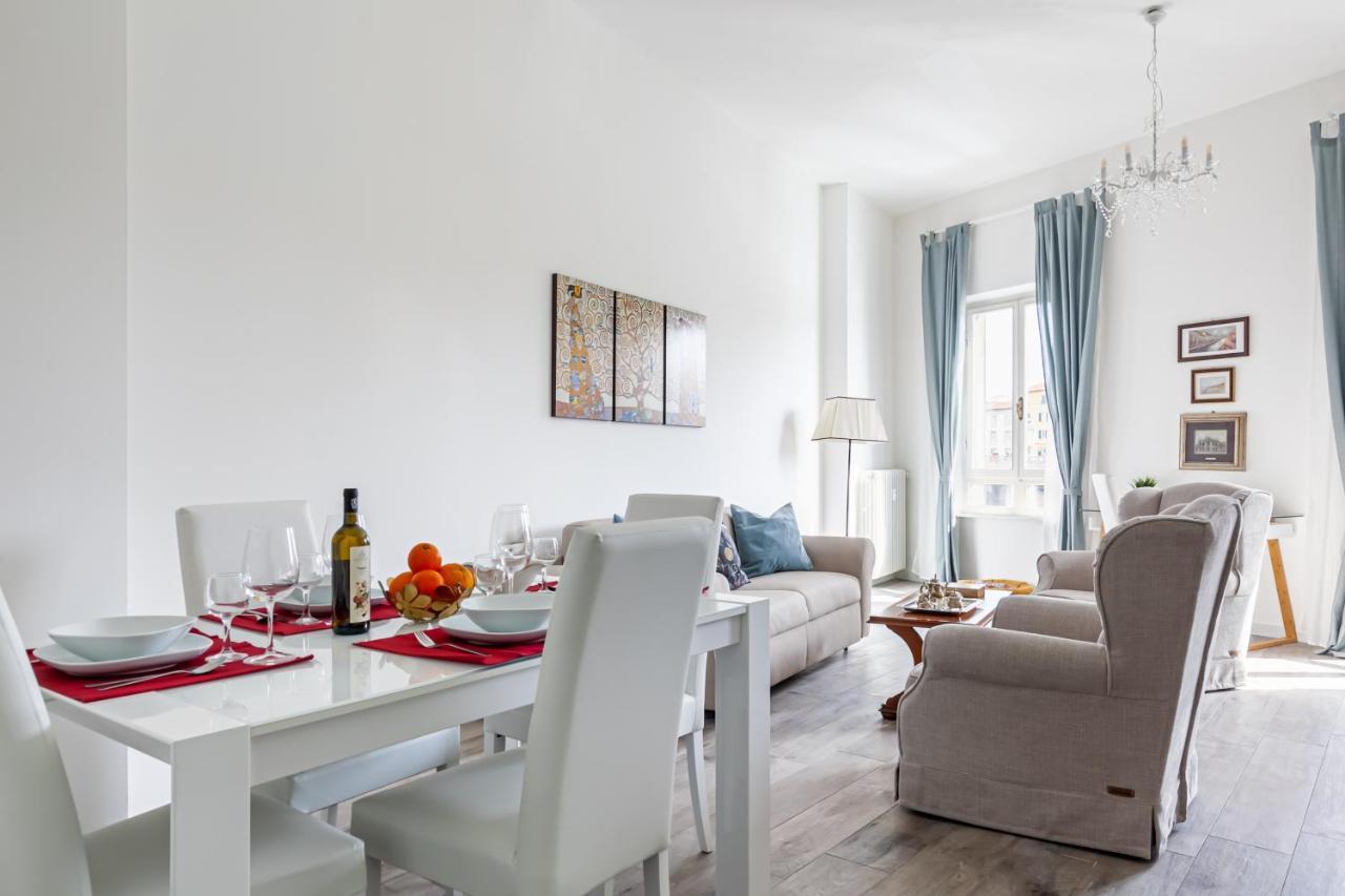 Lungarno Elegant Apartment With Panoramic Balcony Pisa Luaran gambar