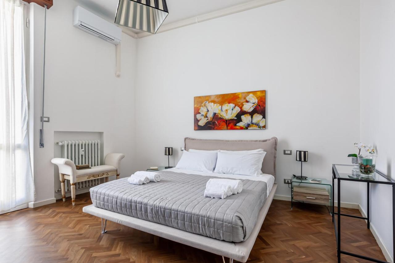 Lungarno Elegant Apartment With Panoramic Balcony Pisa Luaran gambar